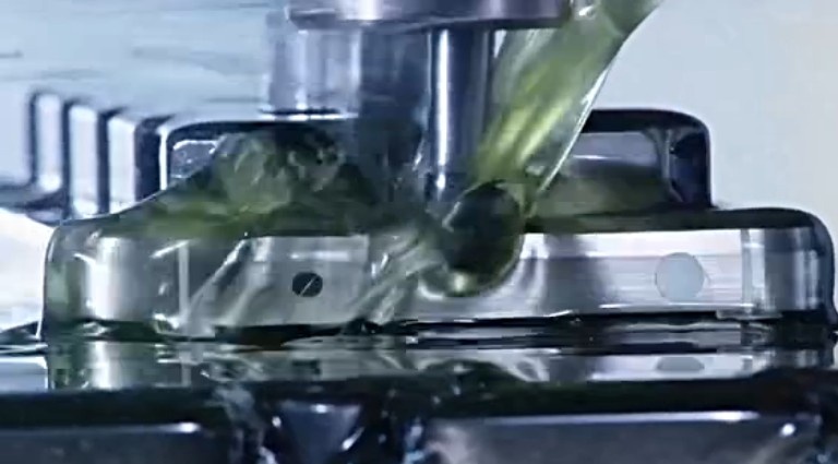 小米4、魅族MX4手機外殼加工用的是什么切削液？